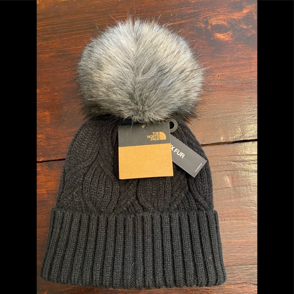 The North Face Oh-Mega Fur Pom Beanie Cable-knit beanie with a pom NWT black - Picture 2 of 8